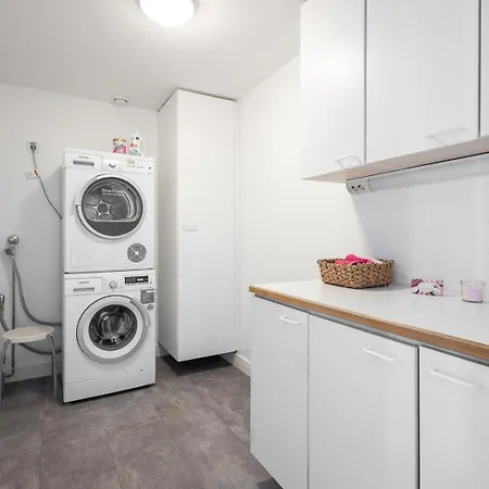 Large 3-bedroom